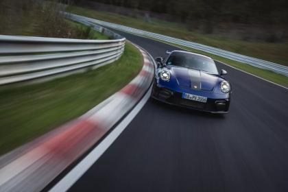 Η Porsche 911 GT3 έγινε το ταχύτερο manual αυτοκίνητο στο Nurburgring